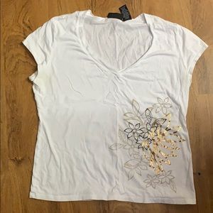 New York & Company tshirt